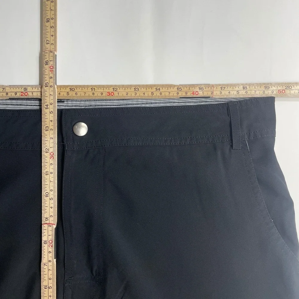 Abbot + Main Mens Performance Cargo Shorts Black Size 38 Zip Pockets Hiking Golf